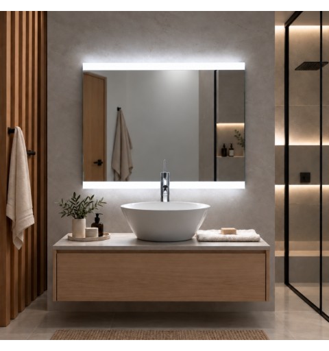 Espejo rectangular con iluminación LED superior instalado en baño moderno, modelo Praga 60x80cm